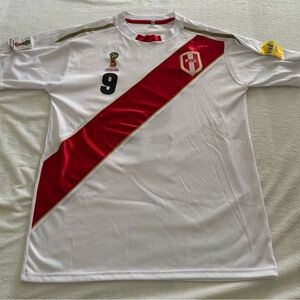 Camiseta Peru Jersey 9 Guerrero Size L Fits Like Med